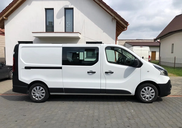 Renault Trafic cena 59500 przebieg: 197000, rok produkcji 2017 z Ciechanowiec małe 254